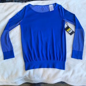 Nike dry fit womens long sleeve top size small